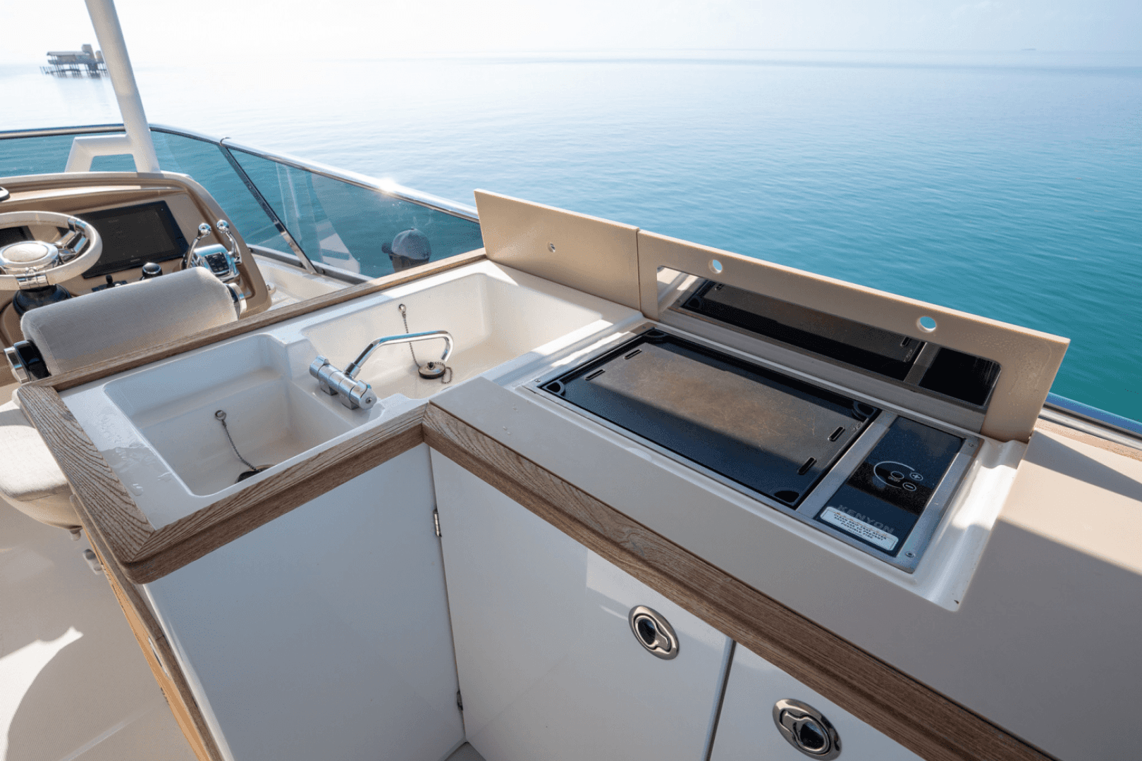 2019 Monte Carlo Yachts MC6