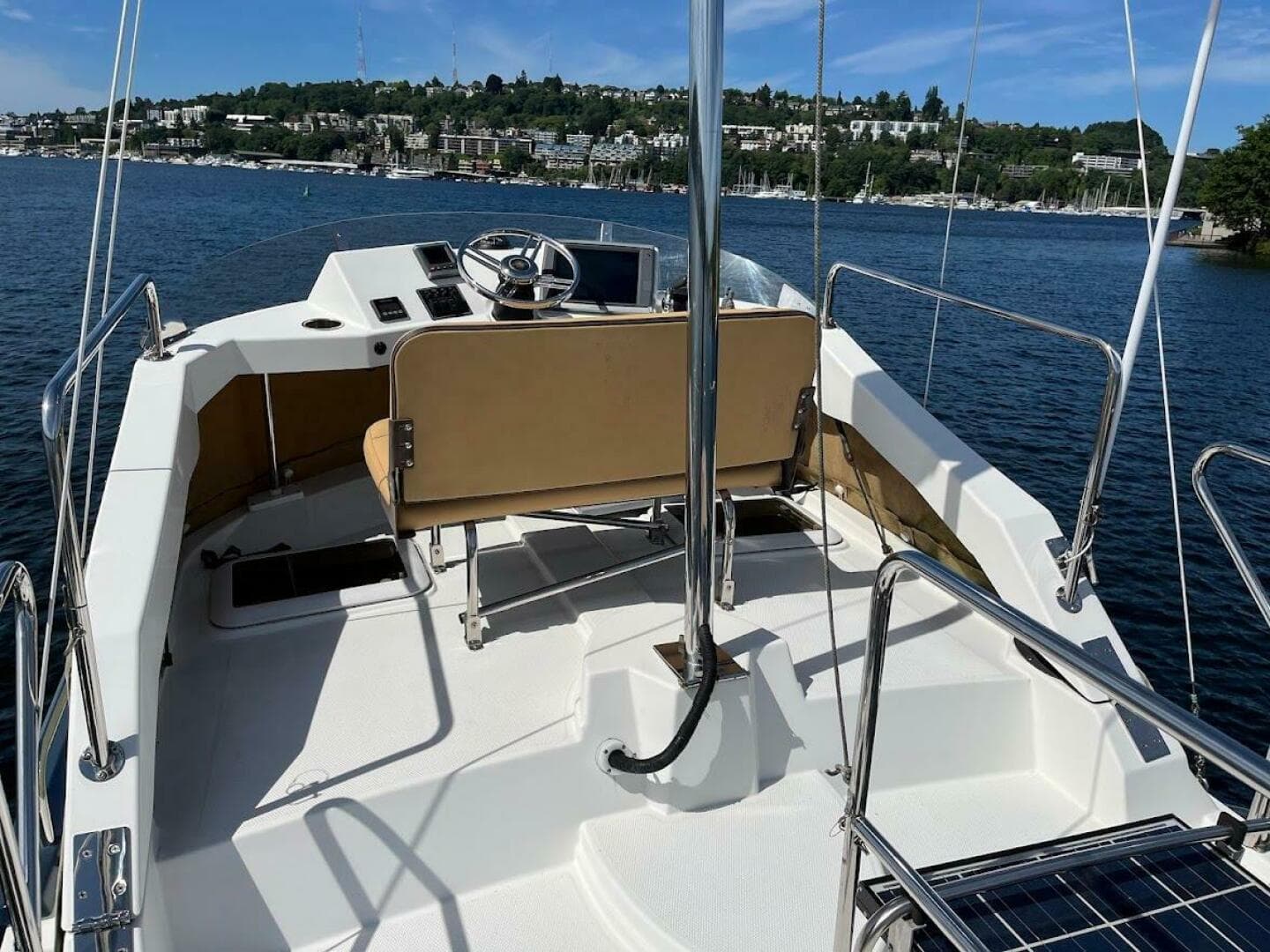 2013 Ranger Tugs R-31 CB