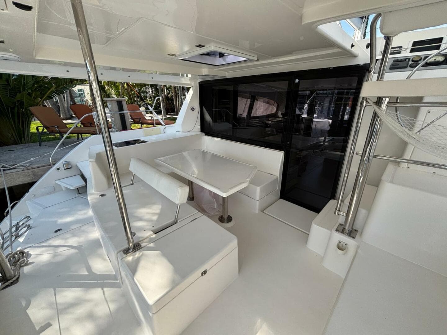 2019-leopard-40-sail-9726073-20250325073402785-1_XLARGE.jpg