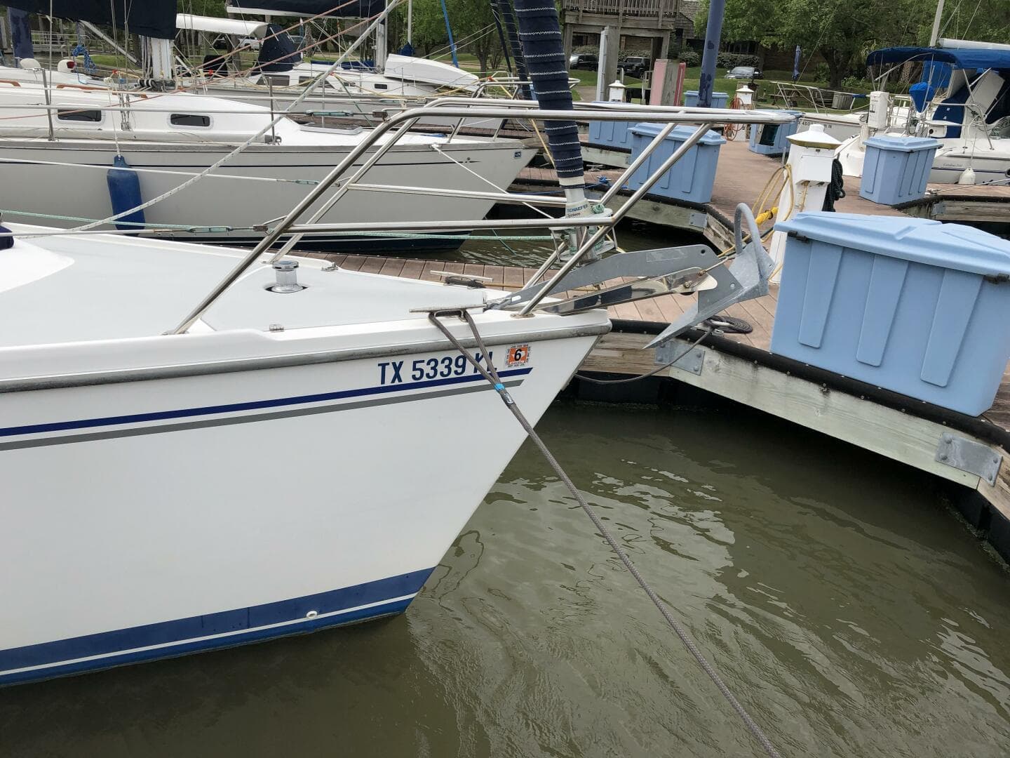 2005 Catalina 320