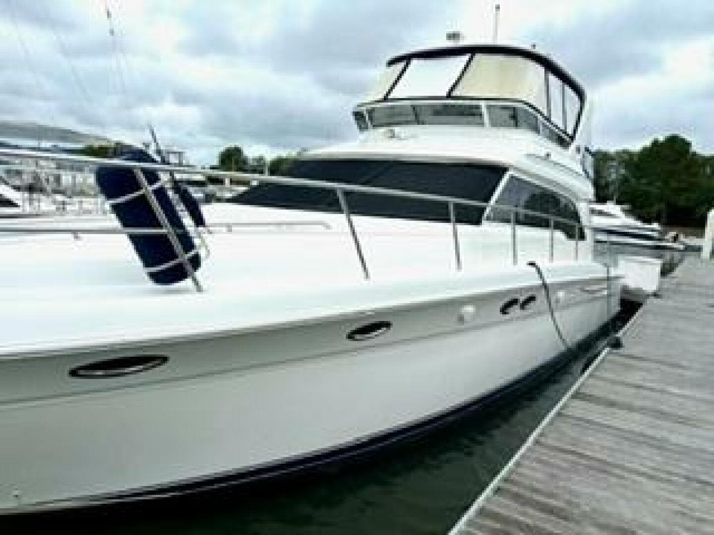 2004 Sea Ray 48 Sedan Bridge