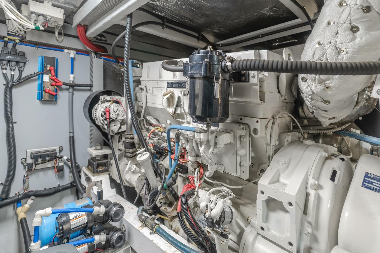 2004 Meridian 540 Pilothouse