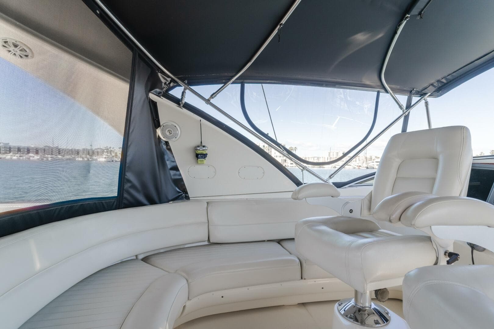 2004 Meridian 540 Pilothouse