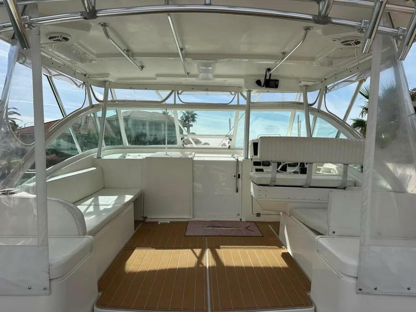 2002 Luhrs Express 36