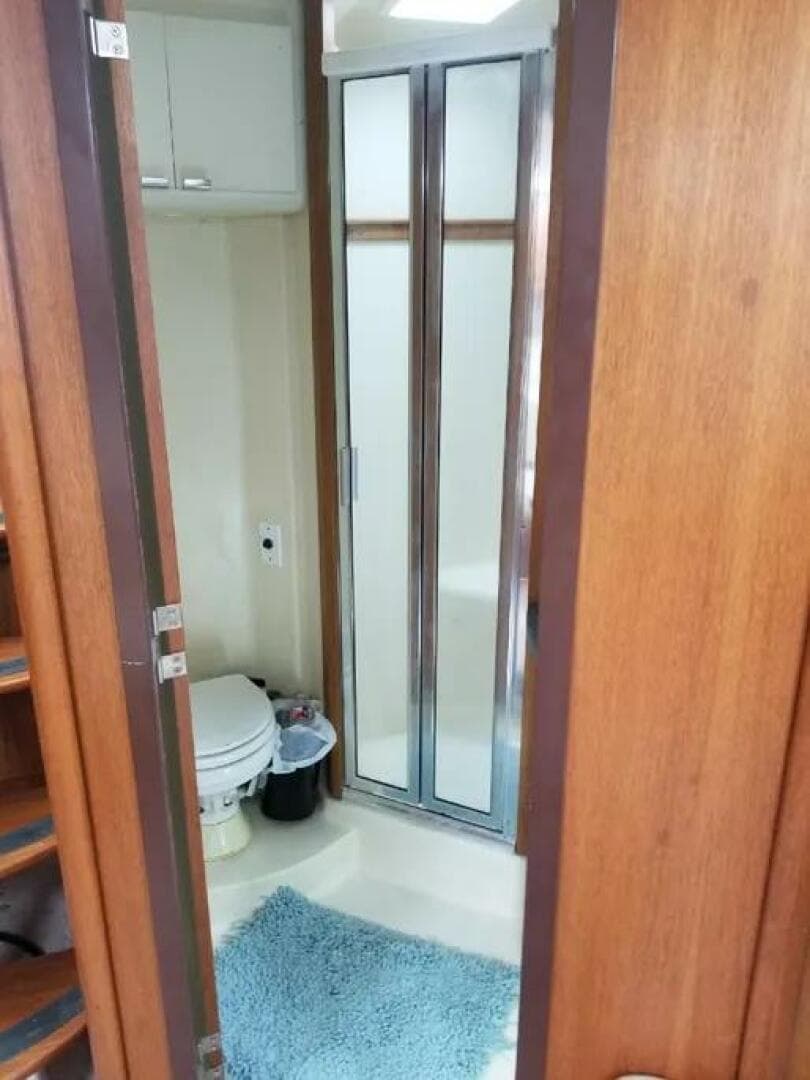 2002 Luhrs Express 36