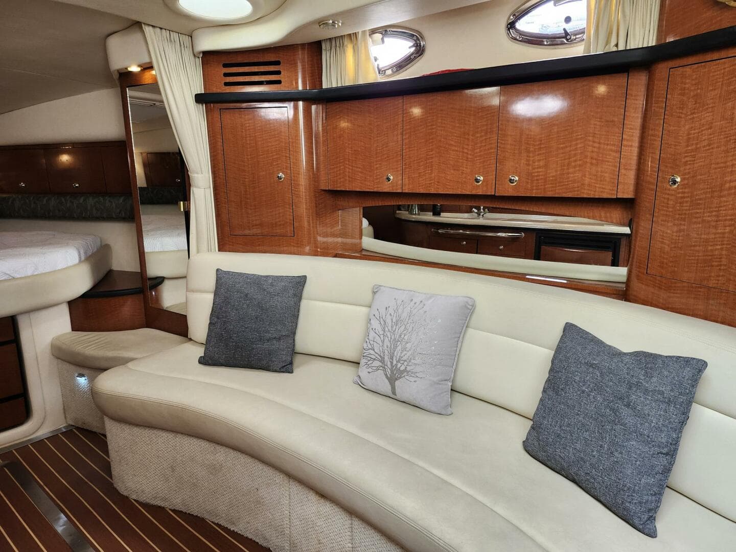 2004 Sea Ray 340 Sundancer