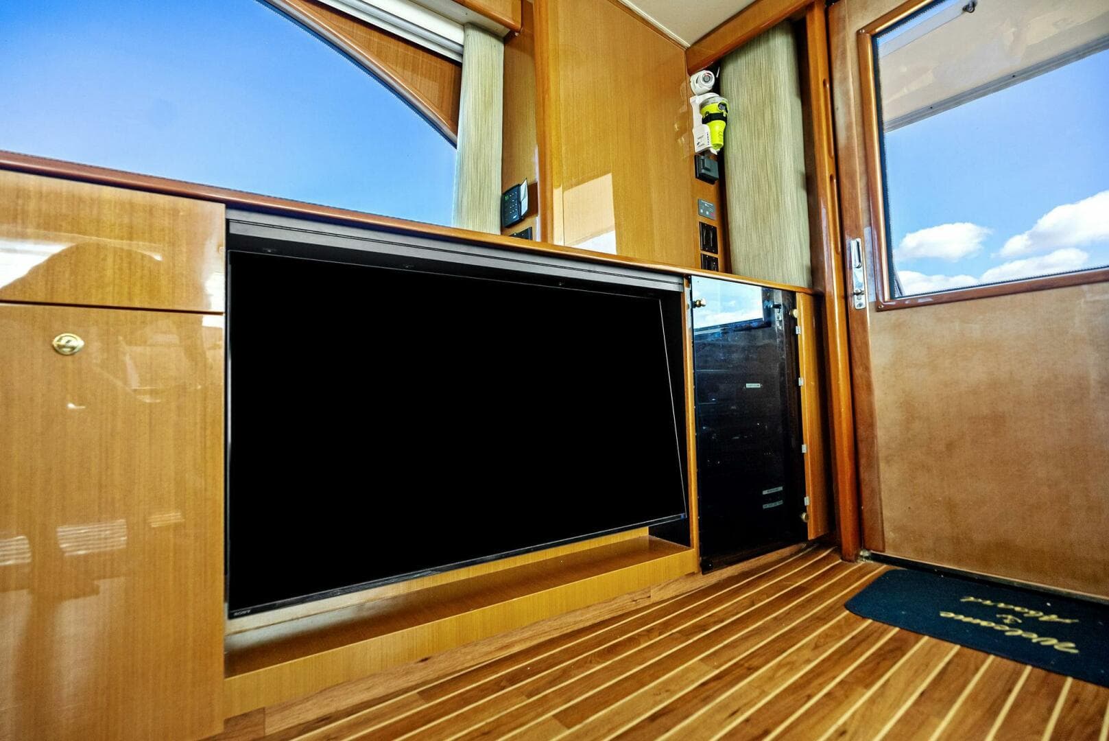 2002 Viking 65 Convertible 'Cajun Queen'