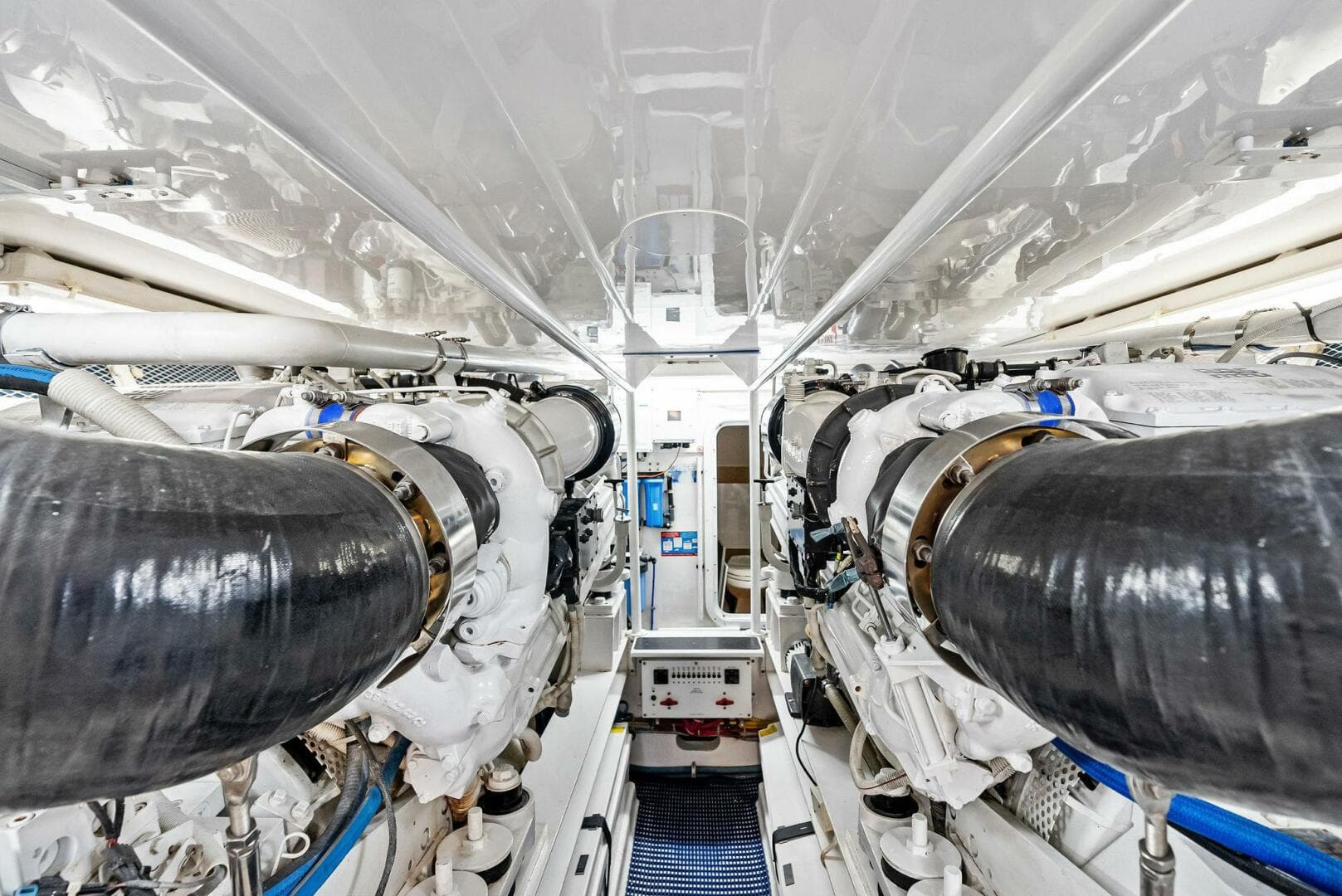 2002 Viking 65 Convertible 'Cajun Queen'