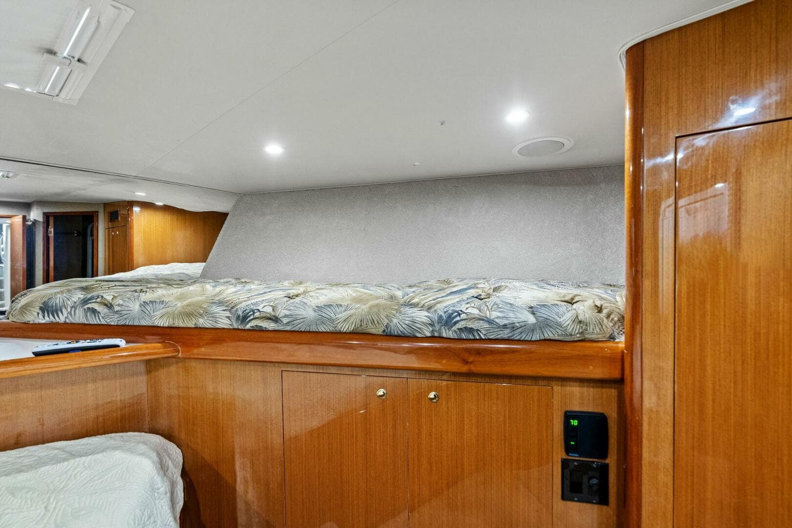 2002 Viking 65 Convertible 'Cajun Queen'