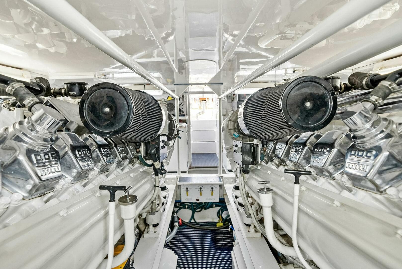 2002 Viking 65 Convertible 'Cajun Queen'