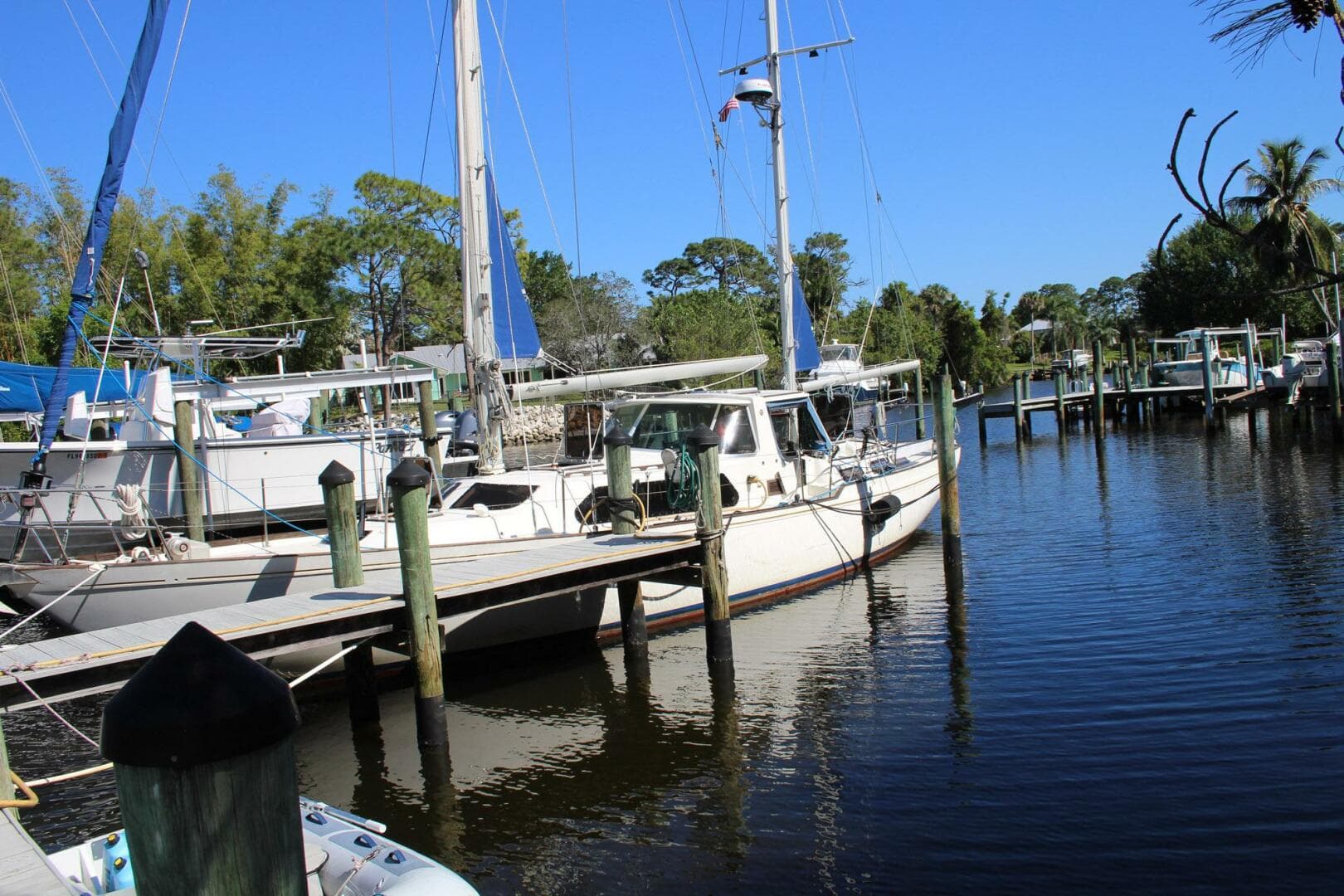 1974 Camper & Nicholsons Center Cockpit