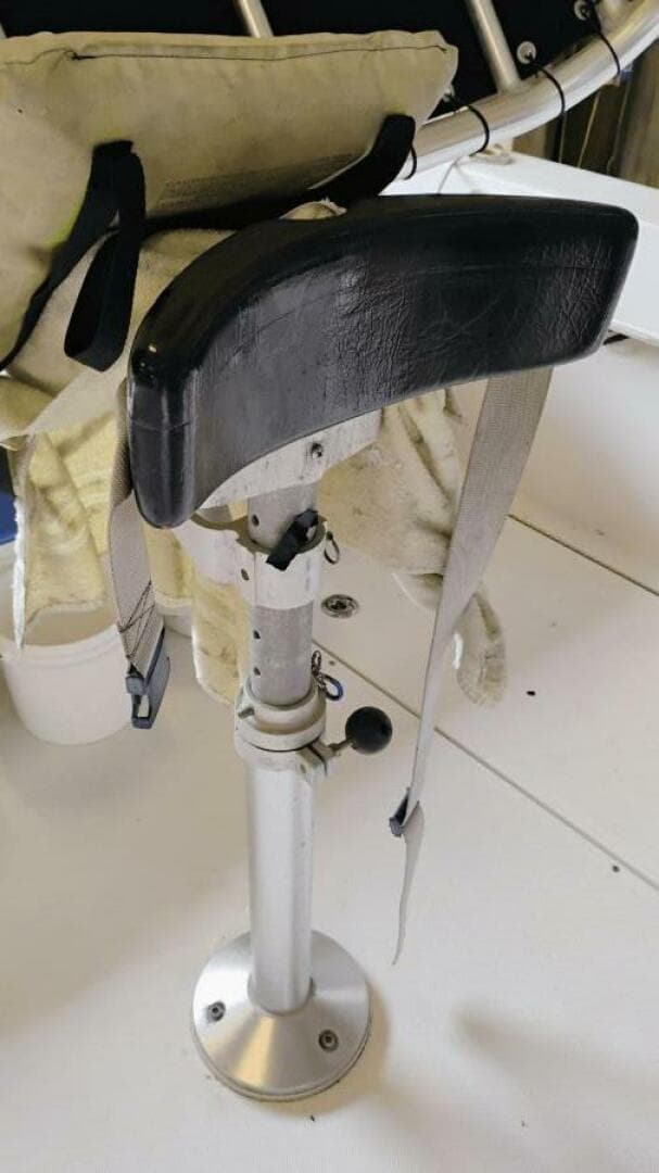 2009 McKee Craft Pilothouse 28