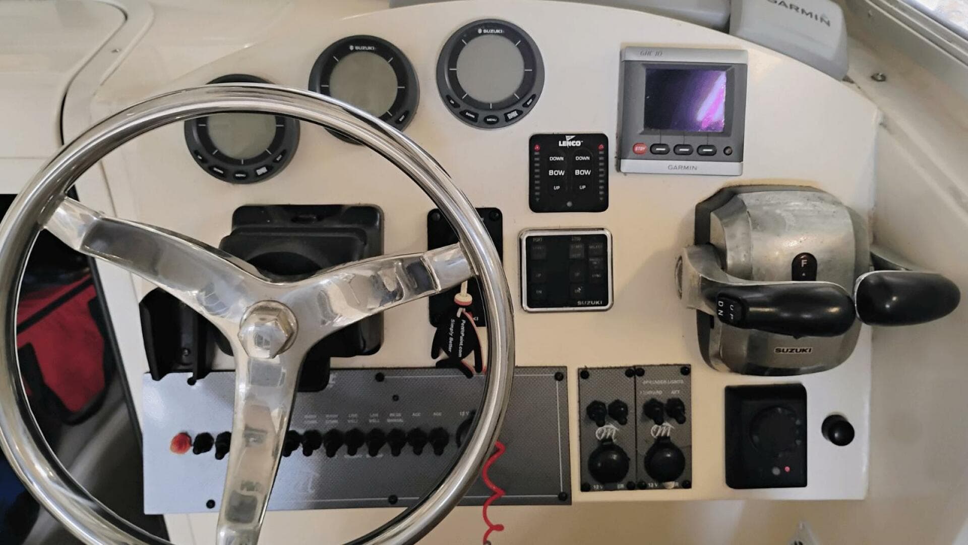 2009 McKee Craft Pilothouse 28