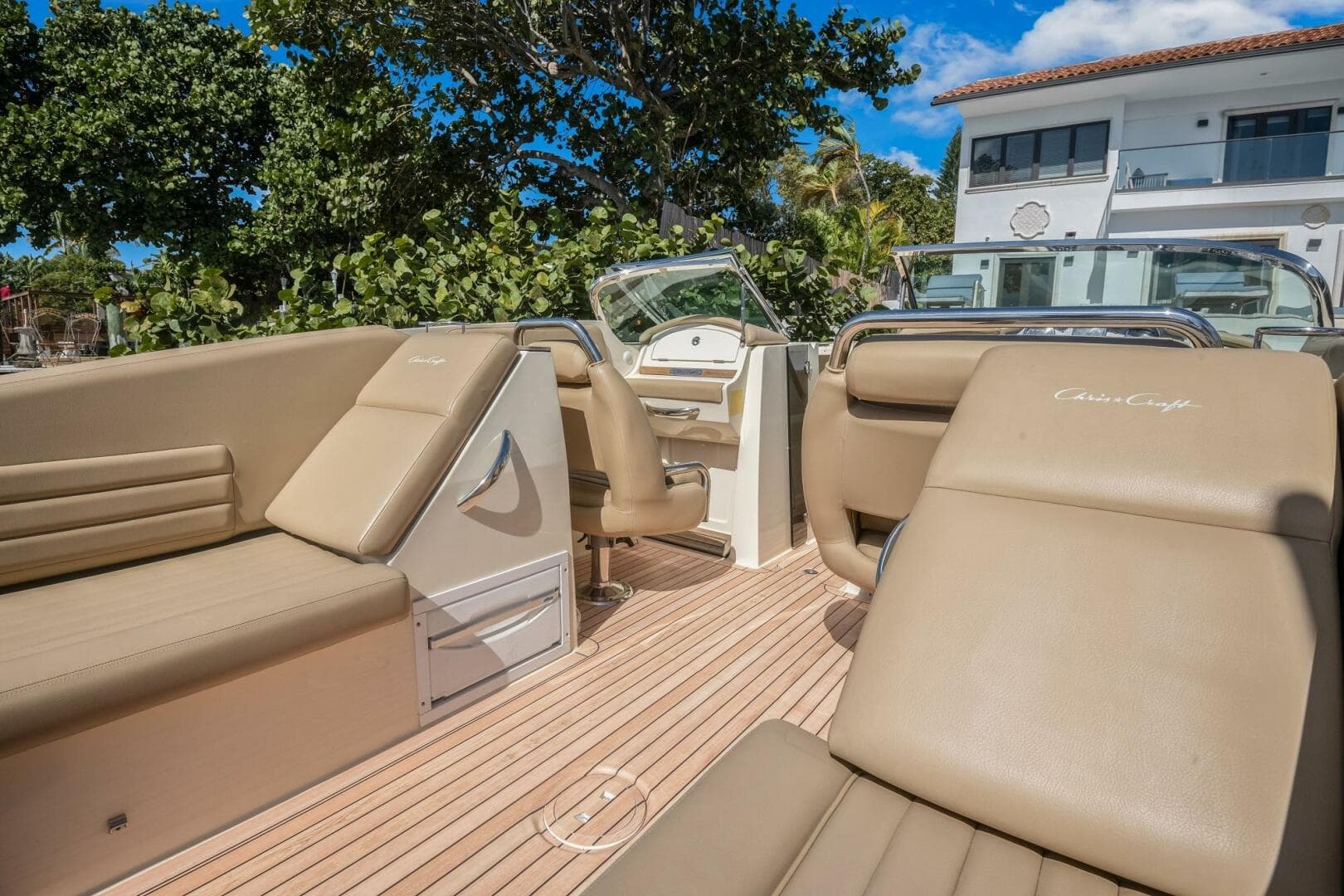 2013 Chris-Craft Launch 32