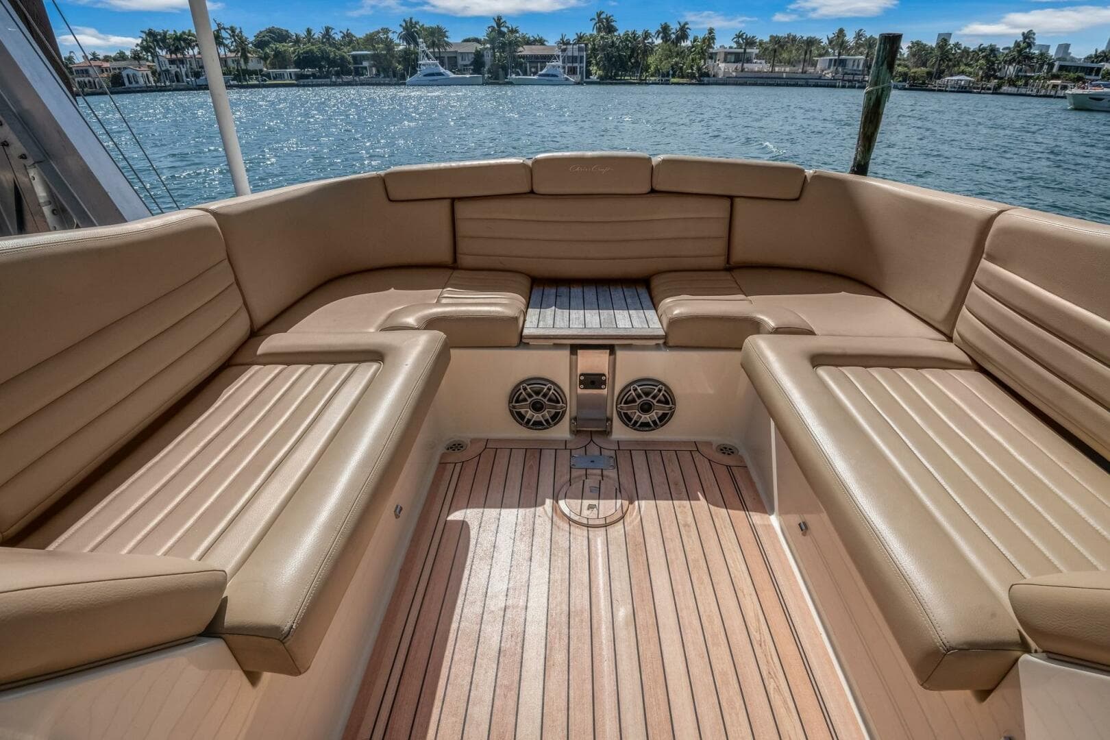 2013 Chris-Craft Launch 32