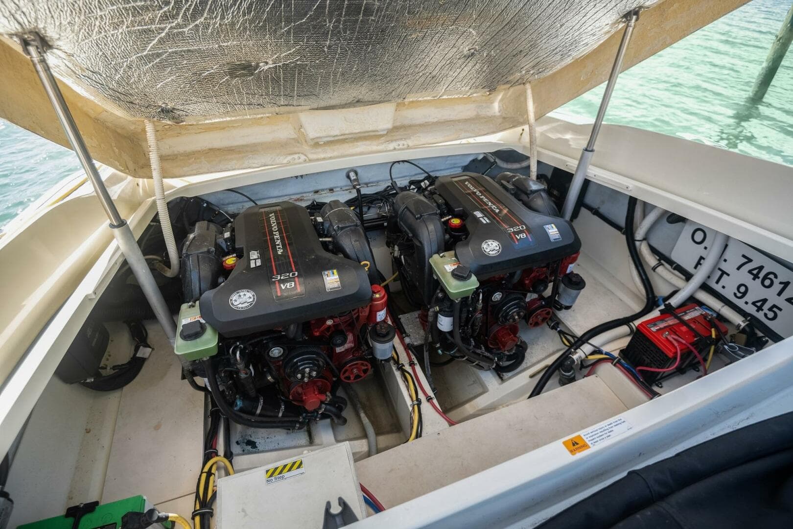 2013 Chris-Craft Launch 32