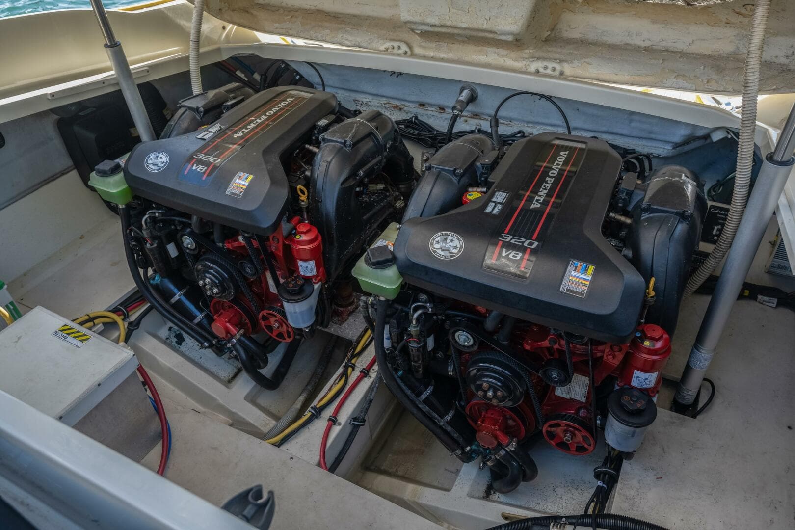 2013 Chris-Craft Launch 32