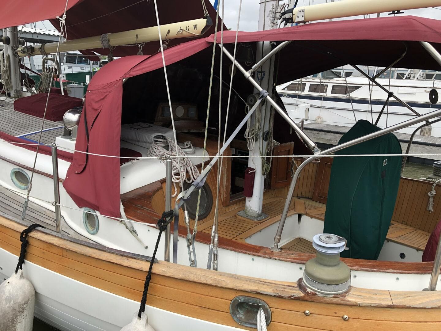 HC 43 Irreversible Cockpit