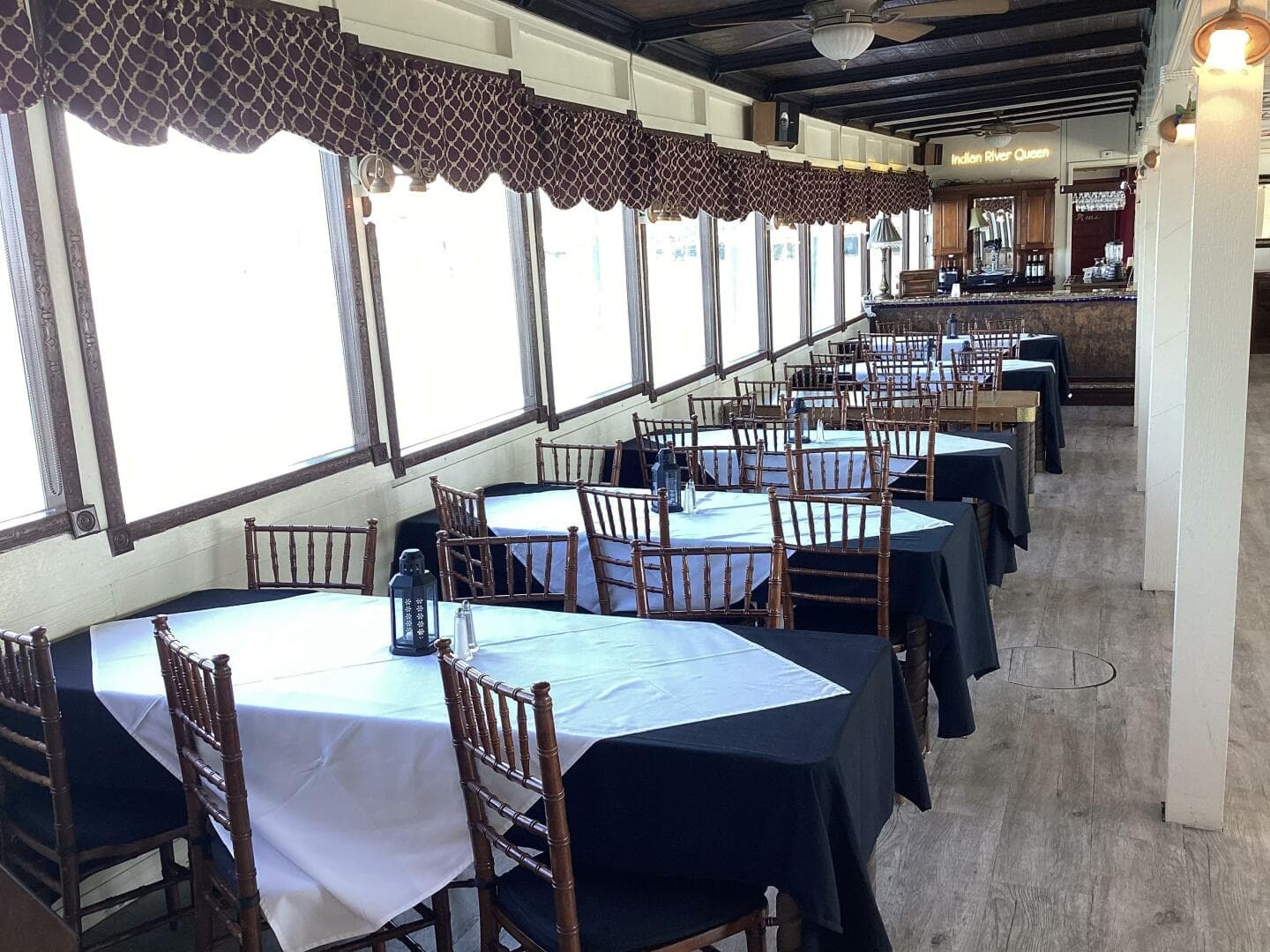 1984 Custom Vinette 99 Paddle Wheel