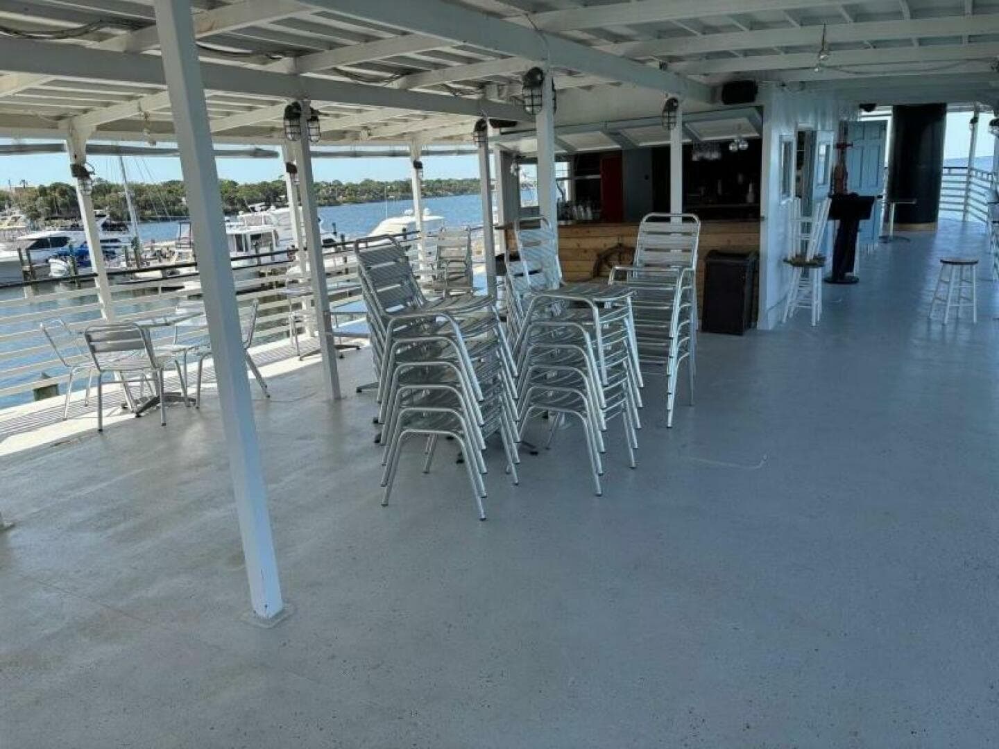 1984 Custom Vinette 99 Paddle Wheel