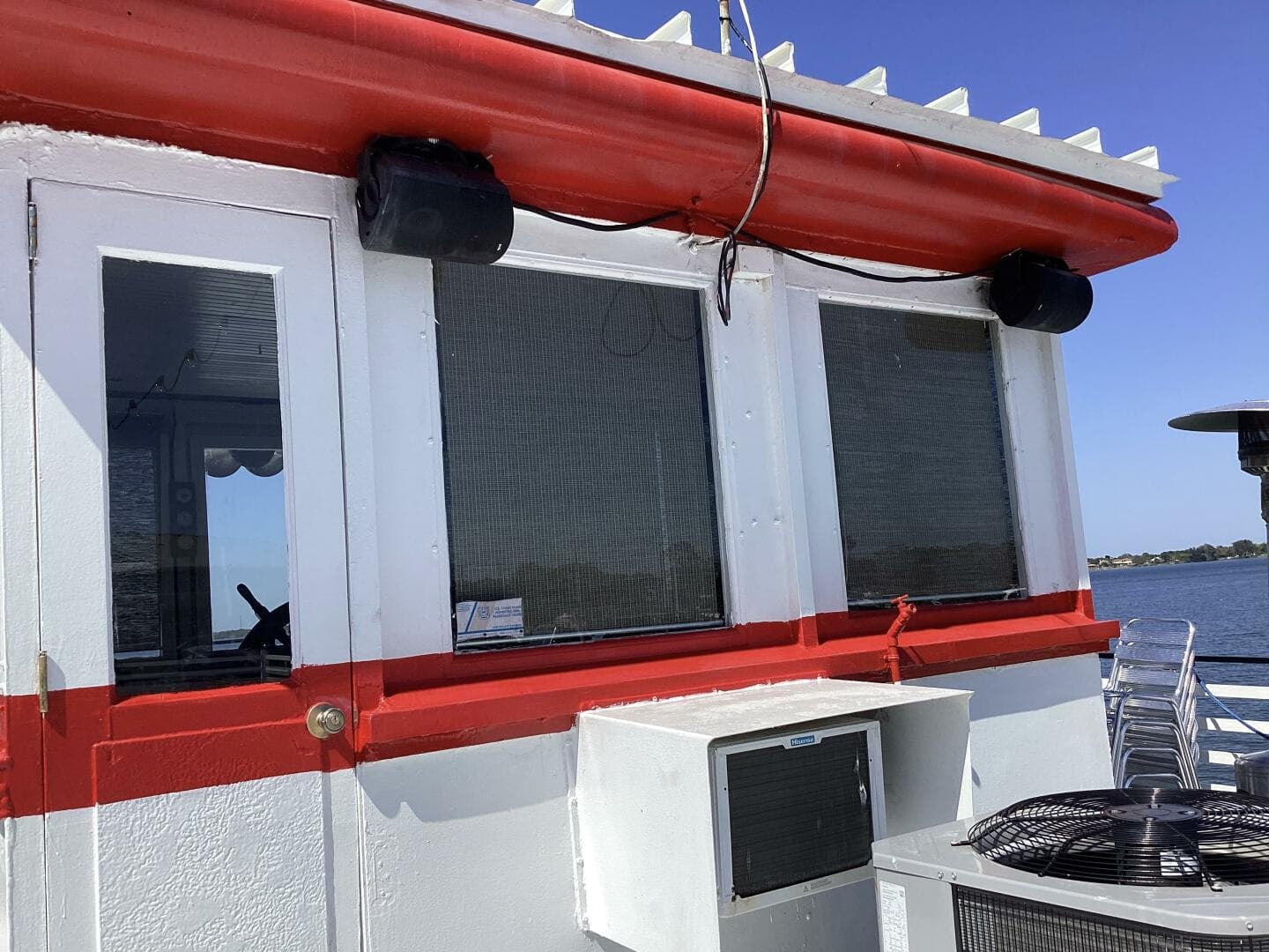 1984 Custom Vinette 99 Paddle Wheel