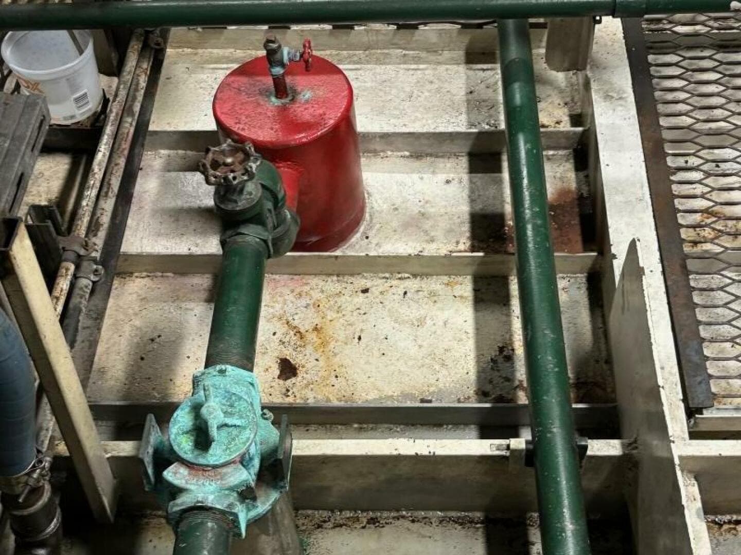 1984 Custom Vinette 99 Paddle Wheel