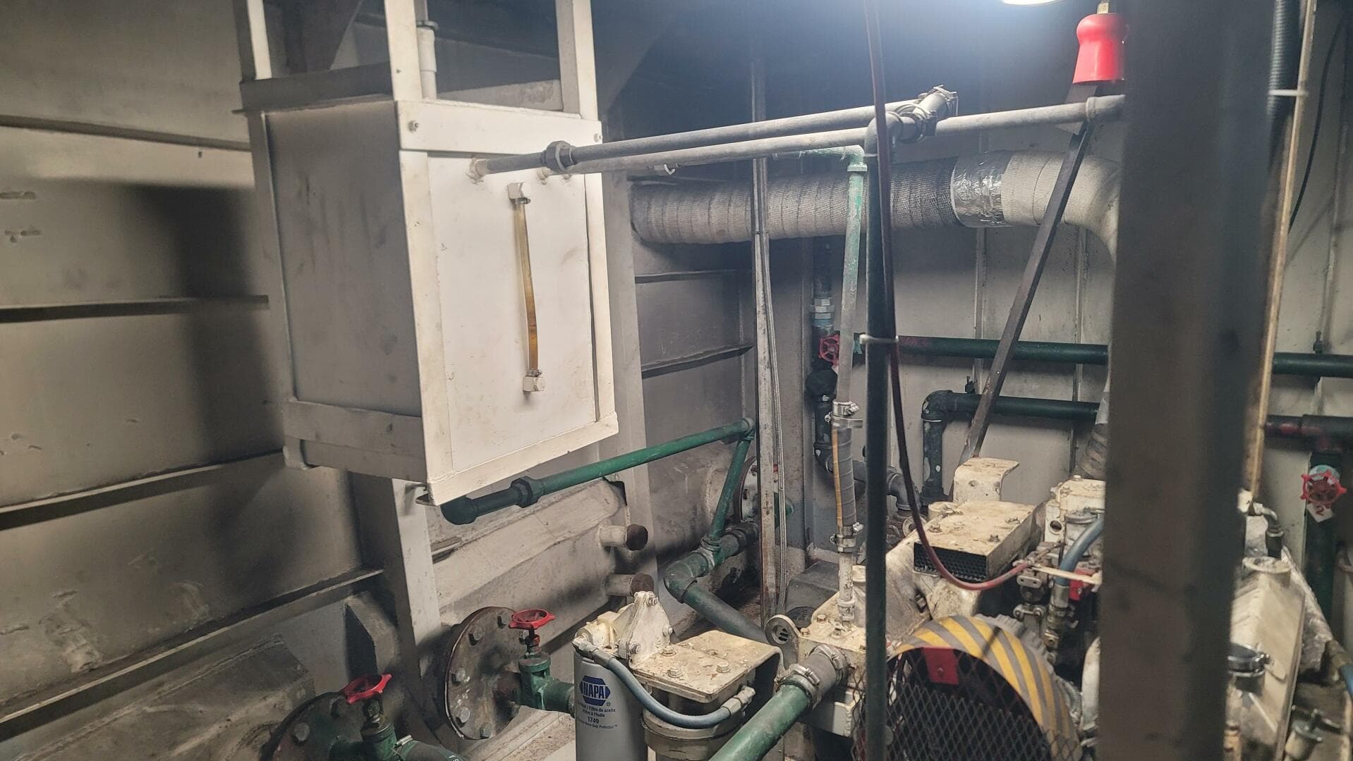 1984 Custom Vinette 99 Paddle Wheel