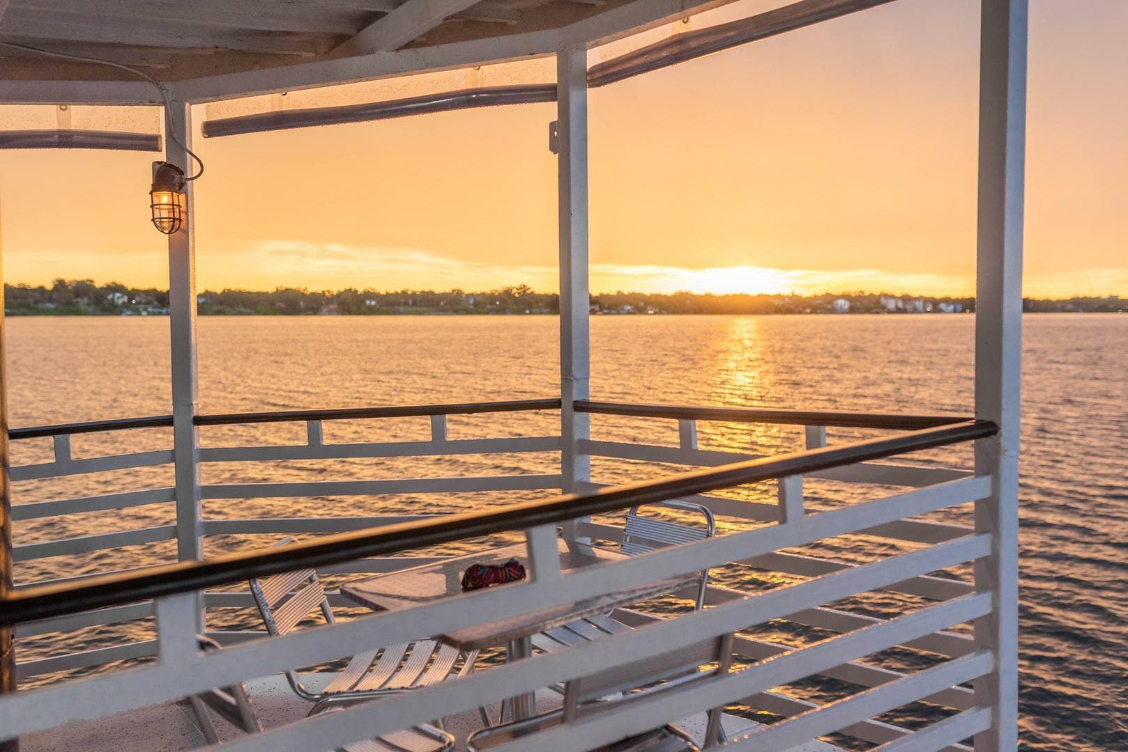 1984 Custom Vinette 99 Paddle Wheel