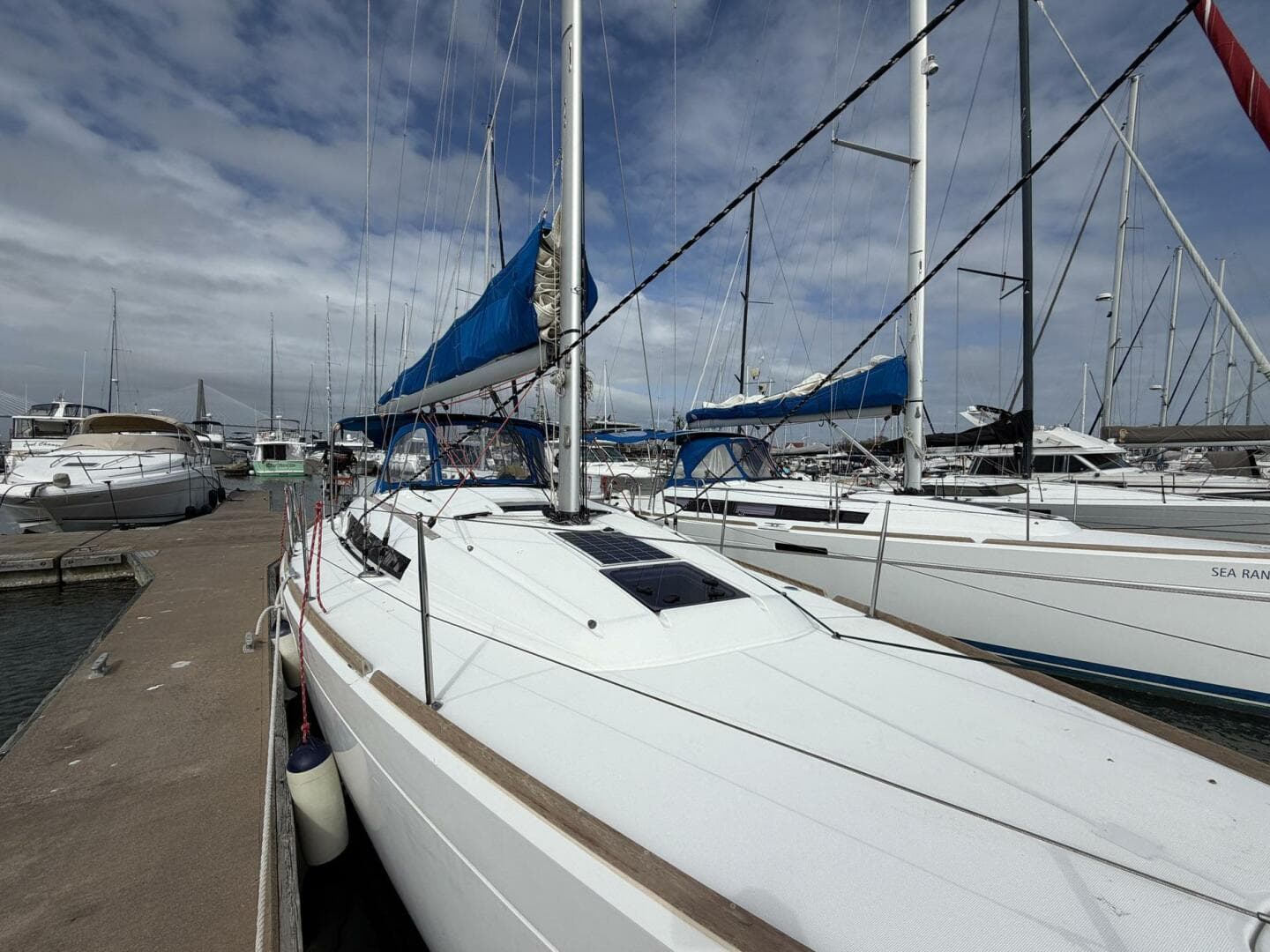 2018 Jeanneau Sun Odyssey 389