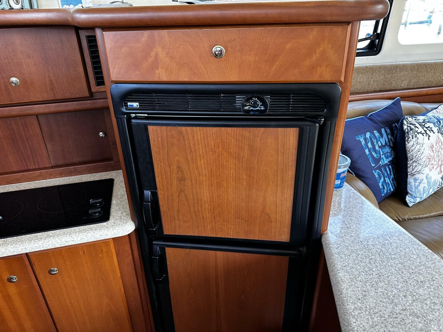 2005 Silverton 35 Motor Yacht