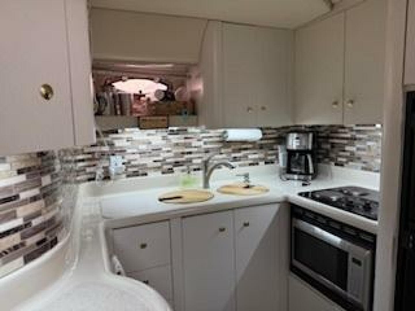 1998 Cruisers Yachts 4270