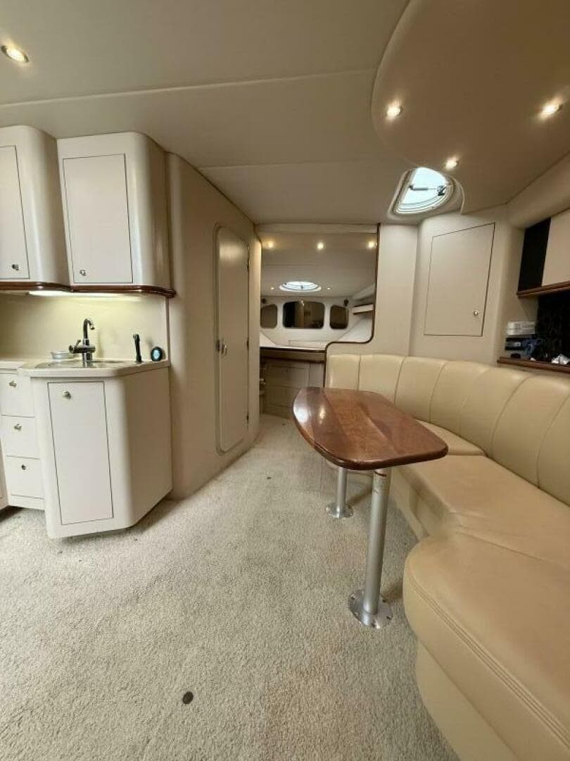 2001 Cruisers 3672 Express