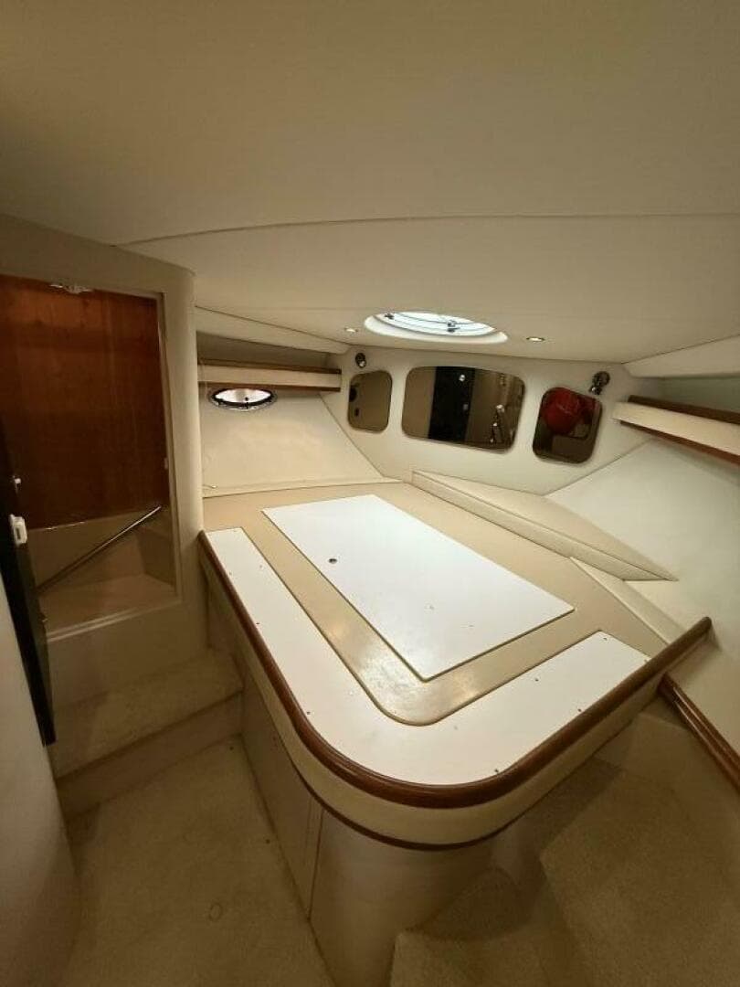 2001 Cruisers 3672 Express