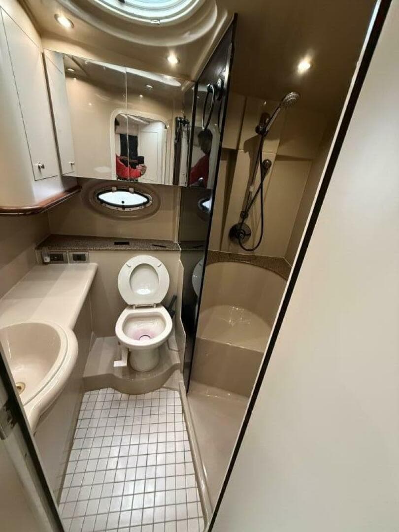 2001 Cruisers 3672 Express