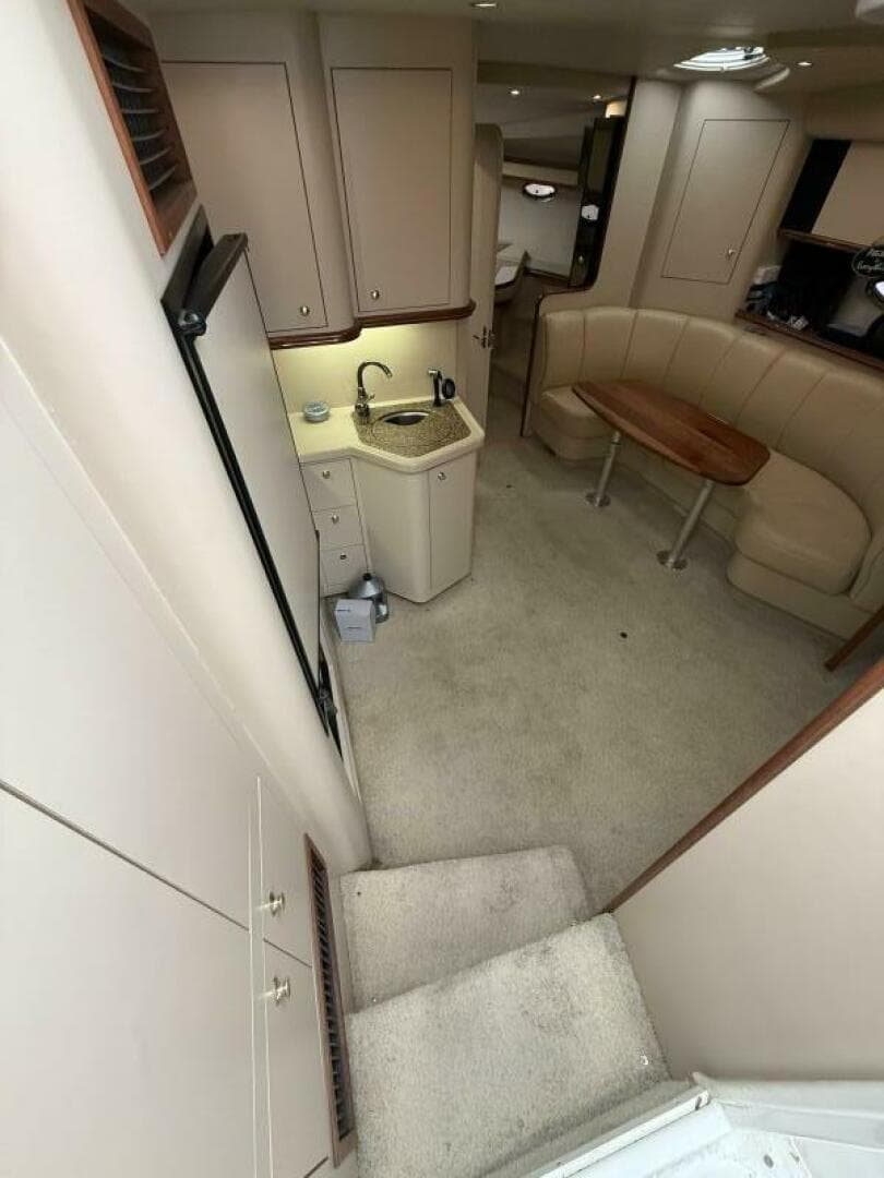 2001 Cruisers 3672 Express