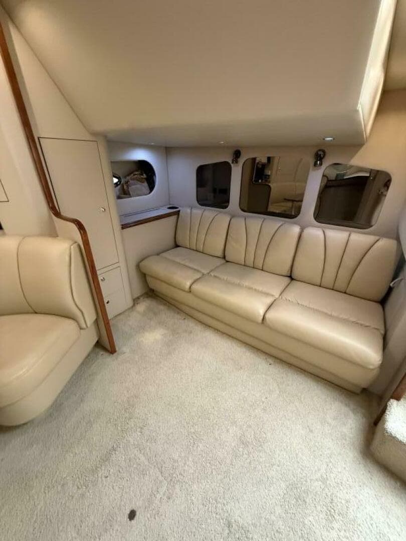 2001 Cruisers 3672 Express