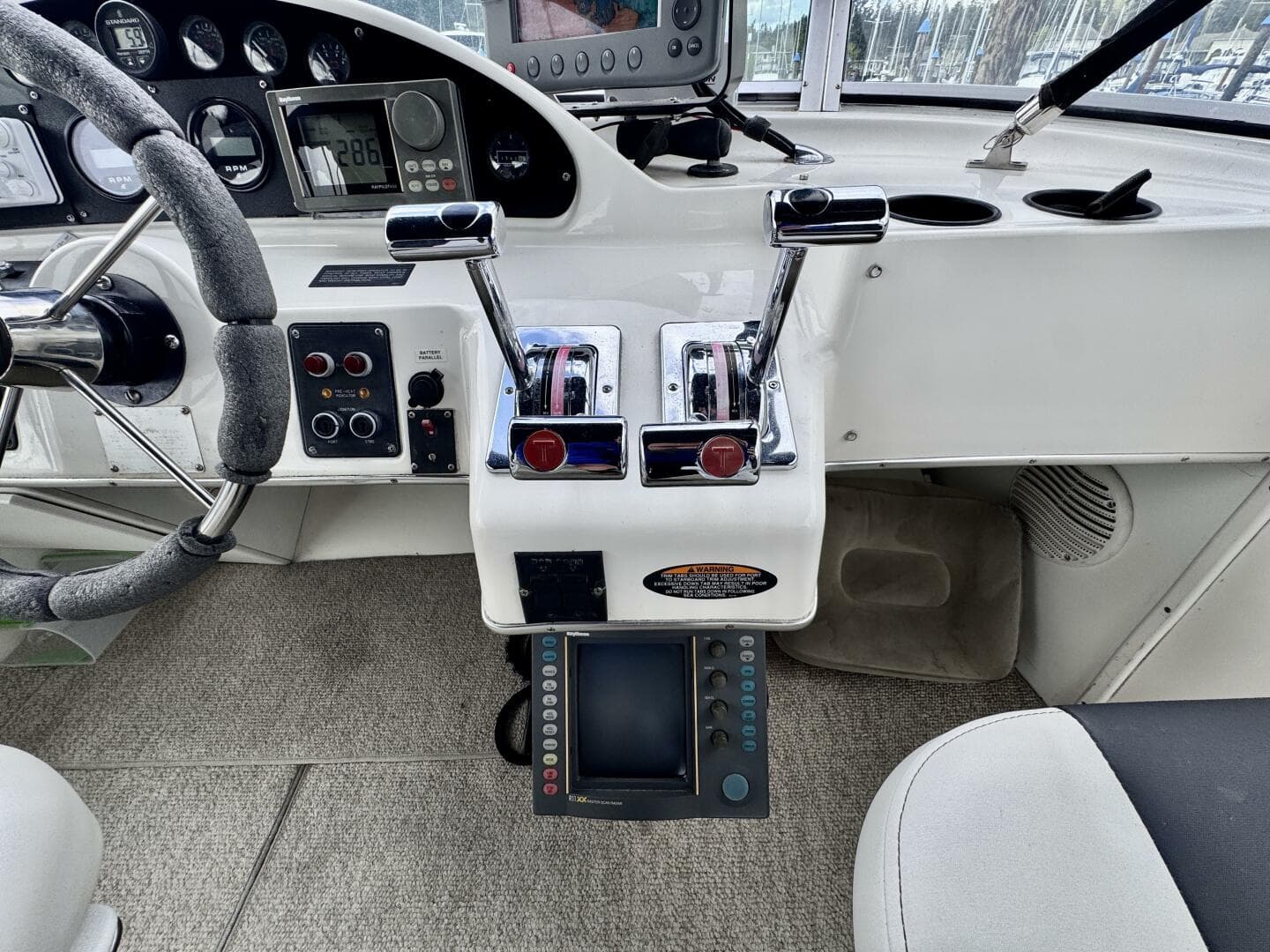 1998 Bayliner 4087