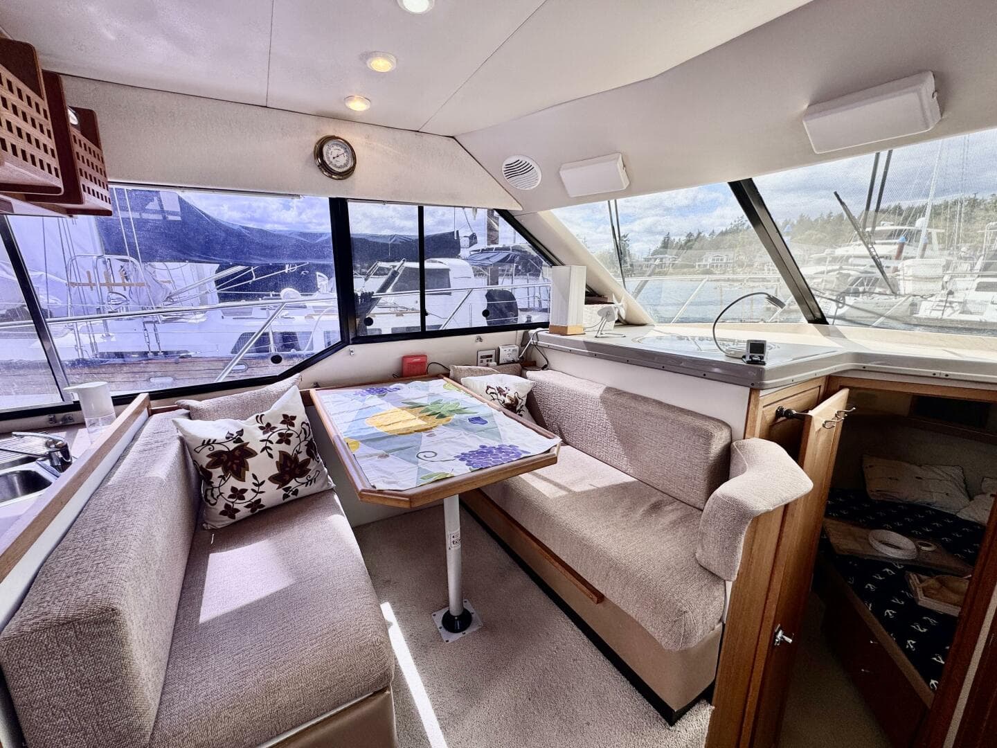 1998 Bayliner 4087