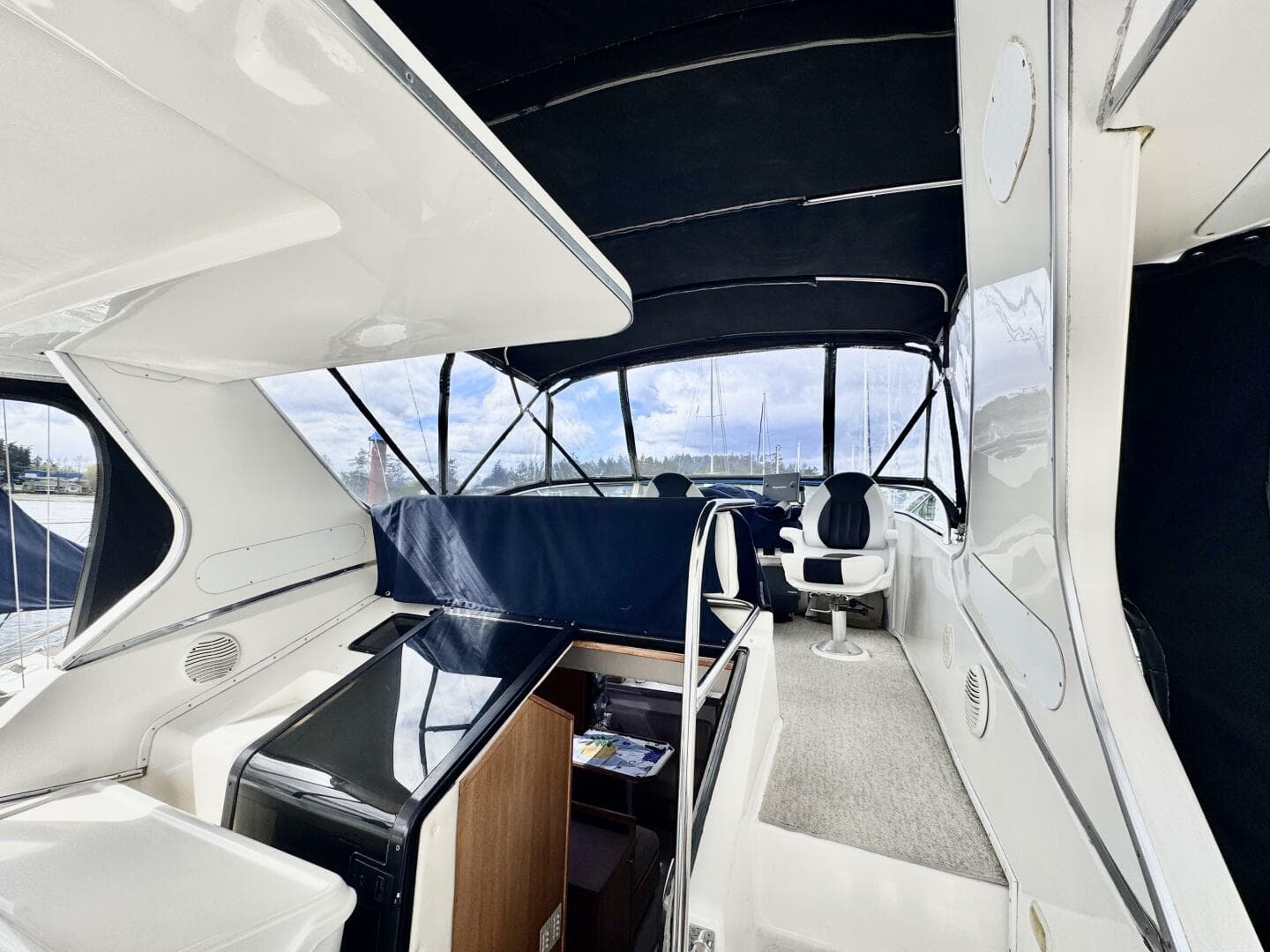 1998 Bayliner 4087
