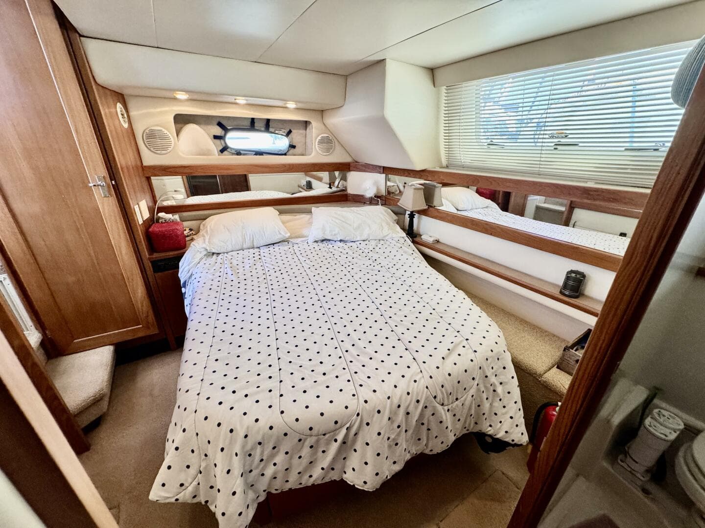 1998 Bayliner 4087