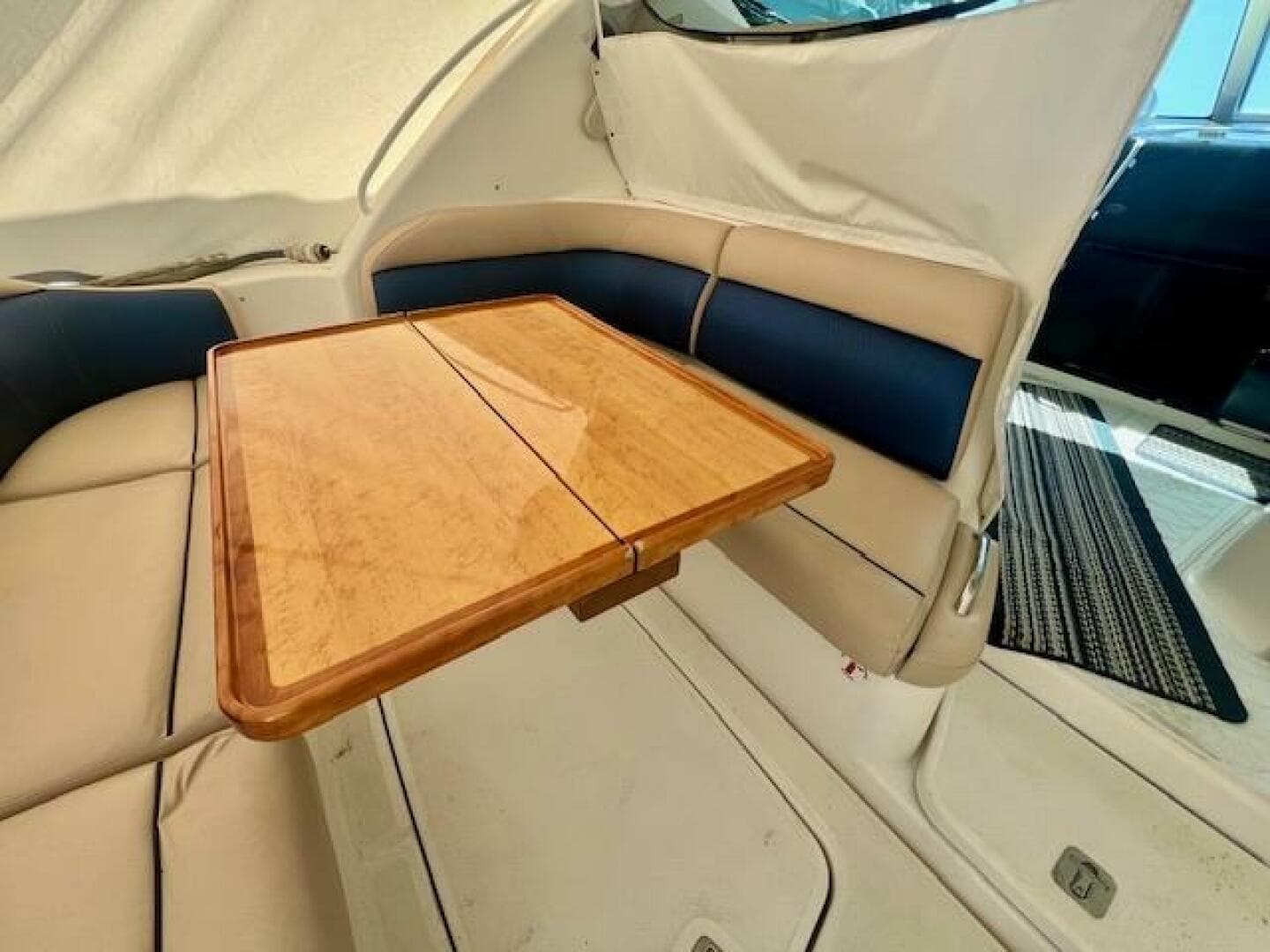 2007 Tiara Yachts 3900 Sovran