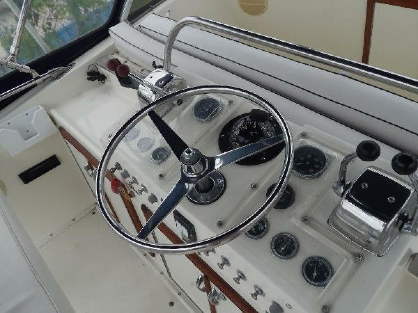 1972 Hatteras 