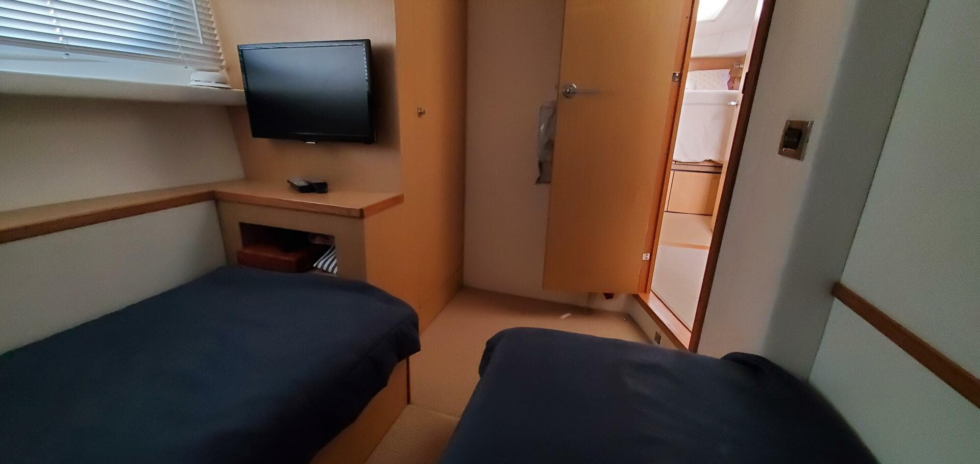 2012 Sea Ray 450 Sedan Bridge