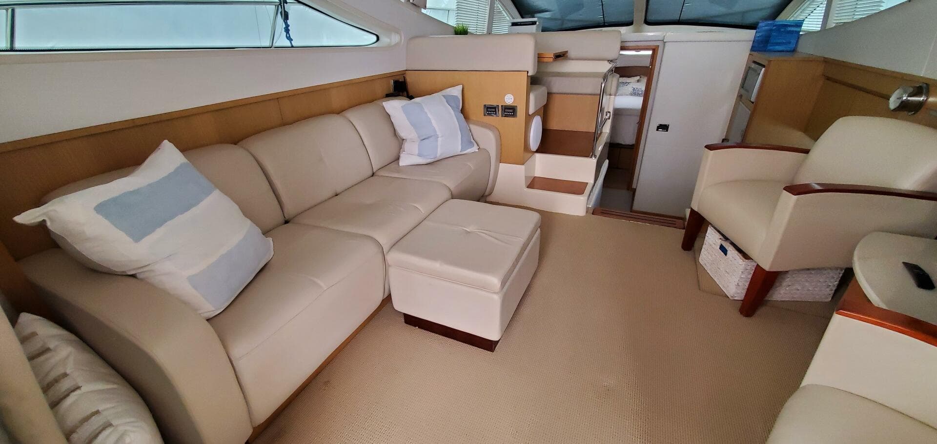 2012 Sea Ray 450 Sedan Bridge