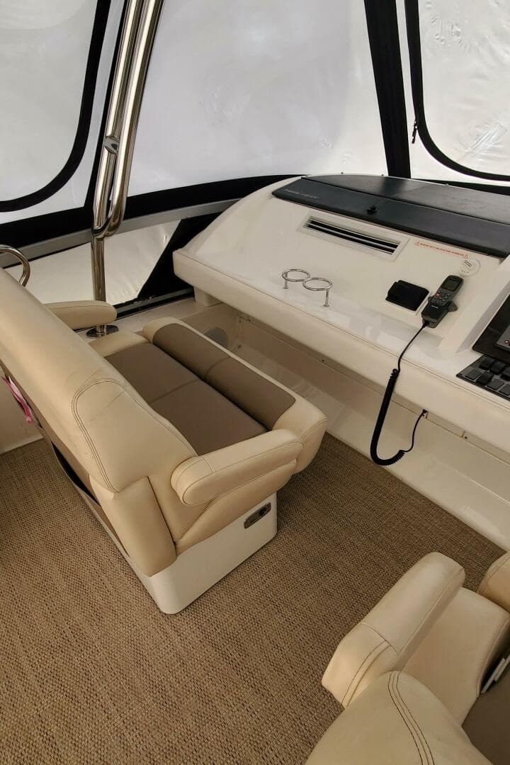 2012 Sea Ray 450 Sedan Bridge