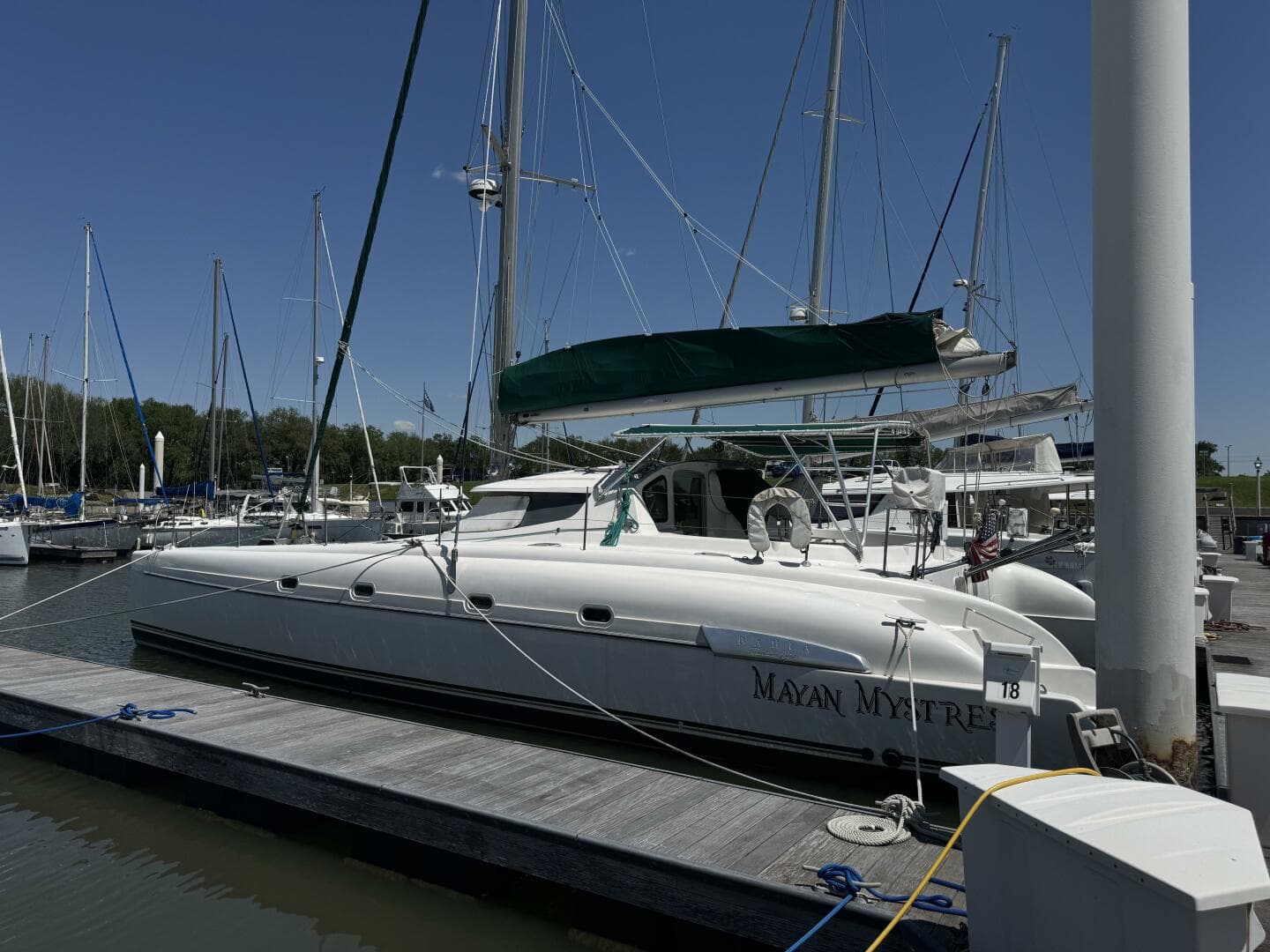 1999 Fountaine Pajot Bahia 46