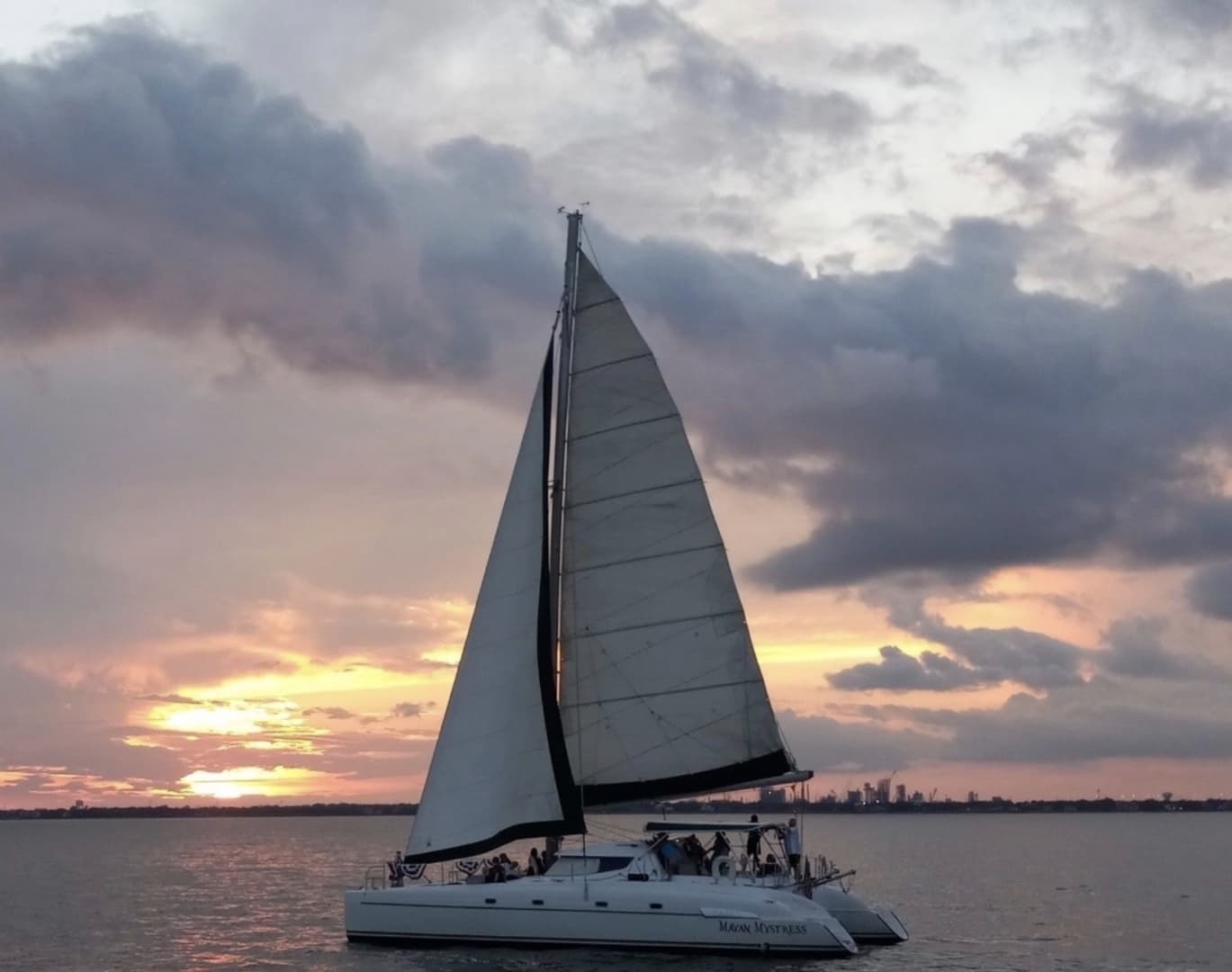 1999 Fountaine Pajot Bahia 46
