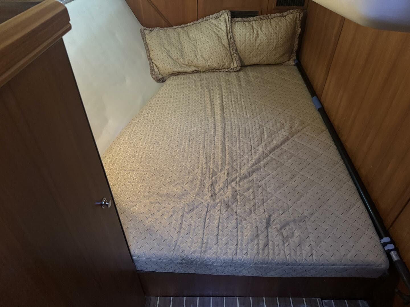 2007 Hunter Deck Salon