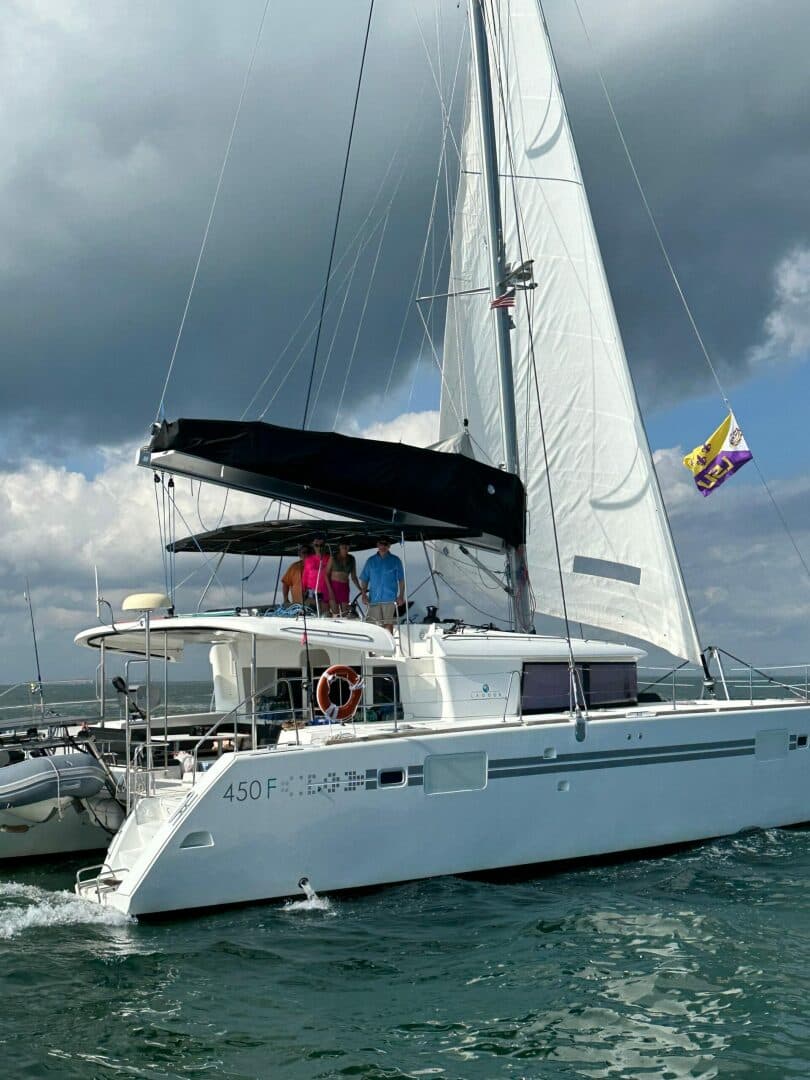 2017-lagoon-450-f-sail-9748460-20250417090921846-1_XLARGE.jpg