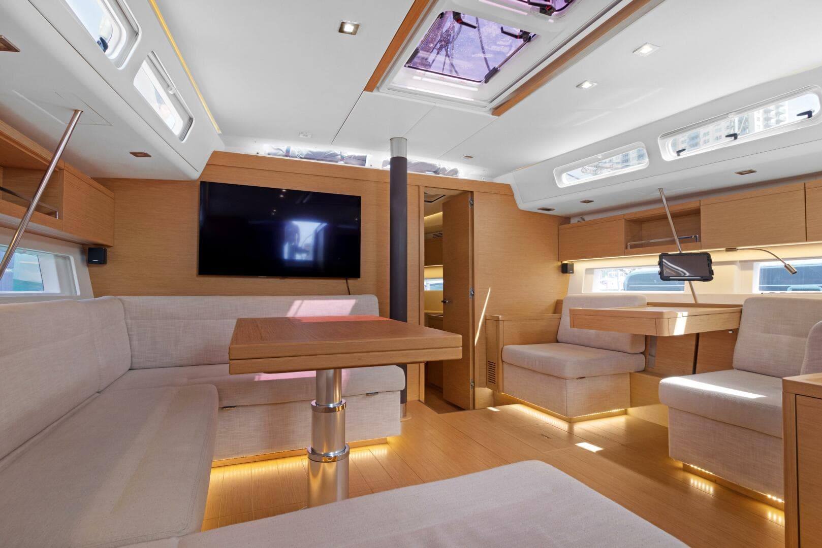 2017 Grand Soleil 52 Long Cruise